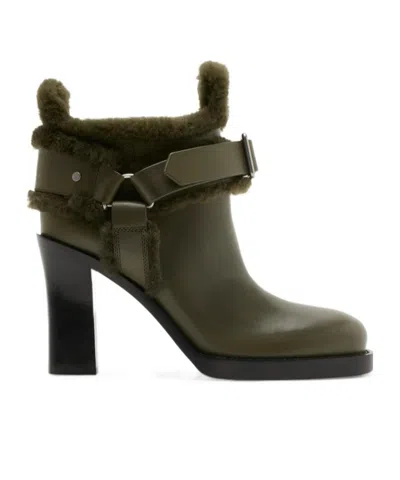 BURBERRY BURBERRY BUCKLED ROUND-TOE ANKLE BOOTS