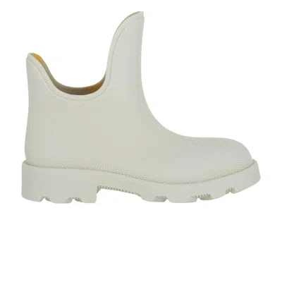 Pre-owned Burberry Wmns Round Toe Slip-on Boot 'clay' | Cream | Women's Size 38 In White