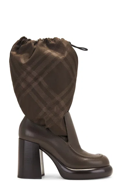 BURBERRY CALF BOOT