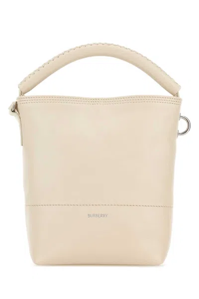 Burberry Calf Leather Handbag 17 Cm X 22 Cm X 8 Cm With Adjustable Shoulder Strap In White