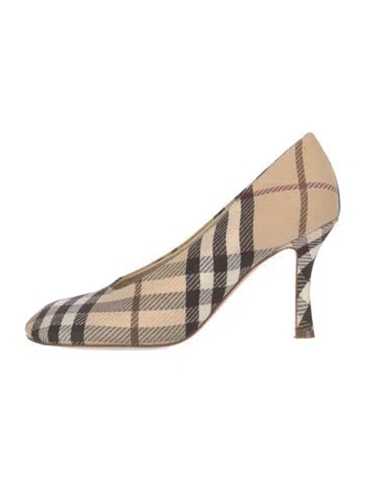 Pre-owned Burberry Canvas Plaid Print Pumps In Neutrals