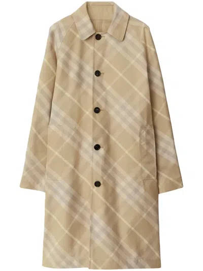 Burberry Car Reversible Check-print Coat In Nude