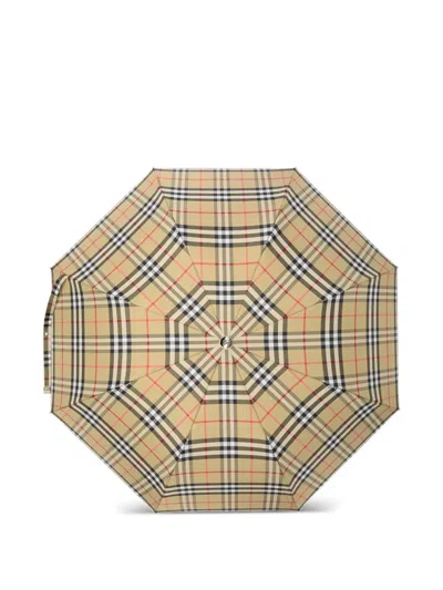 Burberry Carved Wooden Handle Purse With Brushed Metal Cap In Sand