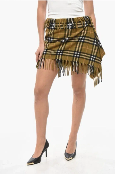 BURBERRY CASHMERE BLEND SCARF MINISKIRT WITH TARTAN MOTIF AND FRINGES