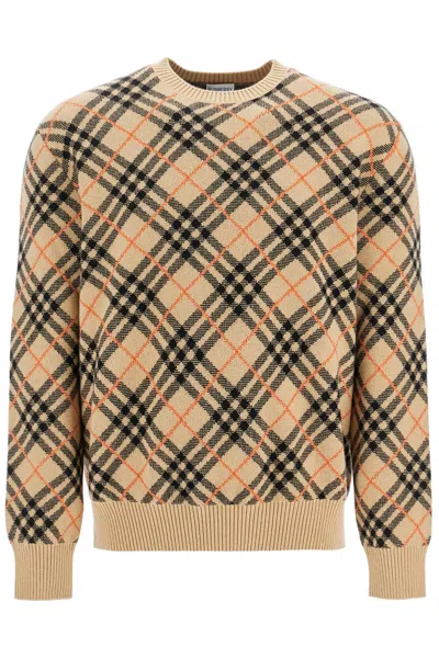 Burberry Oversized Cashmere Check Crewneck Jumper In Sand Check
