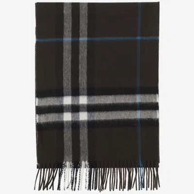 BURBERRY CASHMERE SCARF WITH CHECK PATTERN