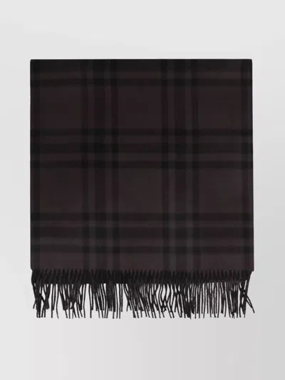 Burberry Cashmere Scarf With Checked Pattern And Fringe In Grey