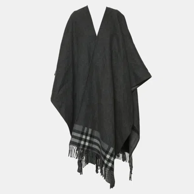Pre-owned Burberry Cashmere Wool Grey Checkered Cape In Gray