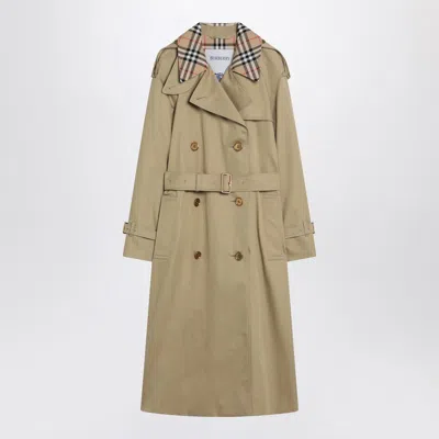 Burberry Castleford Double-breasted Trench With Check Collar Women In Green
