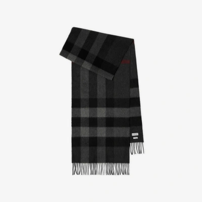 Burberry Check Cashmere Scarf In Charcoal