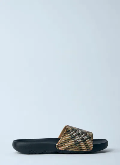 BURBERRY CHECK DIVE SLIDES