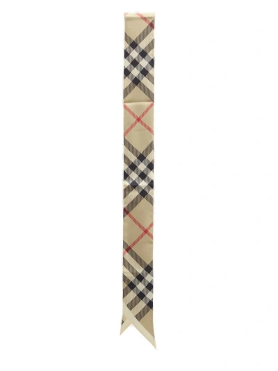 Burberry Check Pattern Pointed-tip Scarf In Archive Beige
