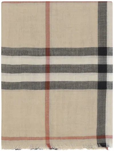 Burberry Check-pattern Scarf In Nude
