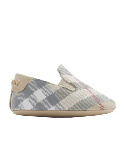 Burberry Kid's Marple Logo-print Pre-walkers, Baby In Pale Stone Ip Check