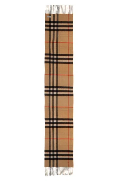 Burberry Check Reversible Cashmere Scarf In Sand/ Flex Melange