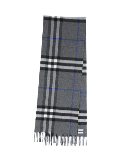 Burberry Check Scarf In Gray