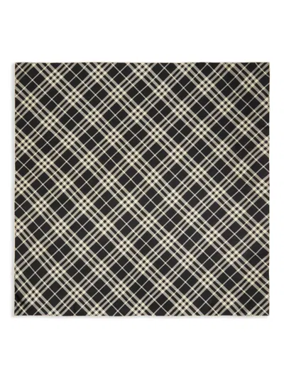 Burberry Check Scarf In Black