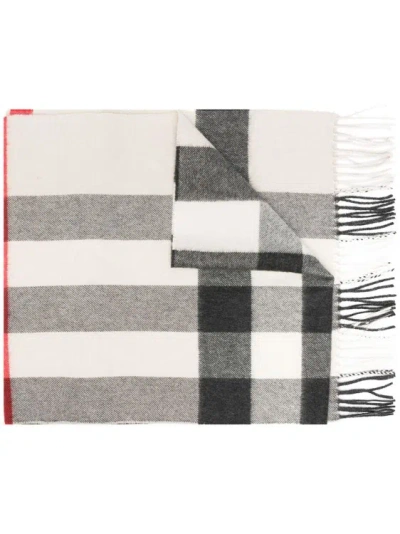 Burberry Check Scarf In Grey
