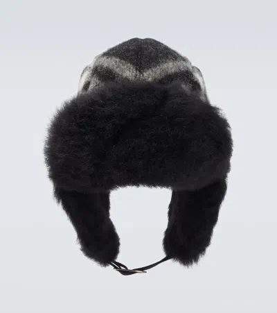 Burberry Check Shearling-trimmed Wool Hat In Black