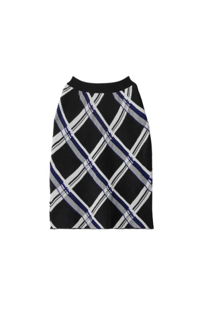 Burberry Check Pleated Silk Pull-on Skirt In Black Check