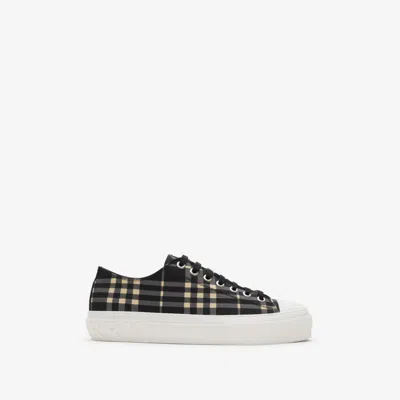 Burberry Check Sneakers In Black/calico