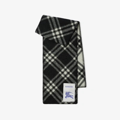 Burberry Check Wool Scarf In Black
