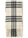 Burberry Checked Cashmere Scarf In Weiss