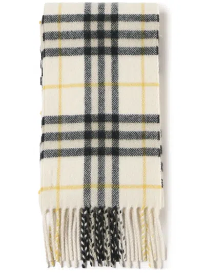 Burberry Checked Cashmere Scarf In Weiss