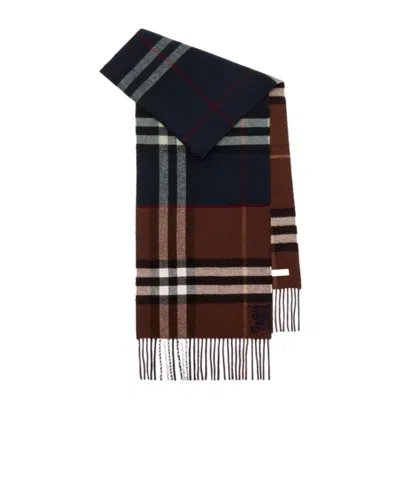 Burberry Checked Fringed-edge Scarf In Black