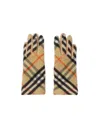 Burberry Check Wool Gloves In Nude