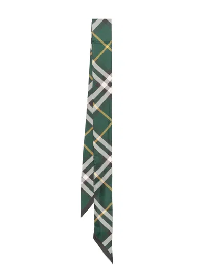 Burberry Karierter Schal In Green