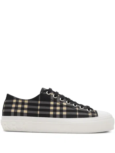 Burberry Checked Sneakers In Black