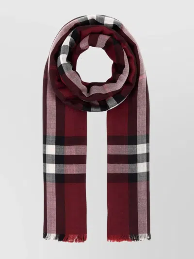 Burberry Checked Wool Blend Scarf With Fringed Edges In Burgundy