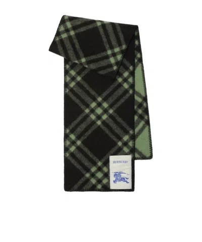 Burberry Checked Wool Scarf In Black