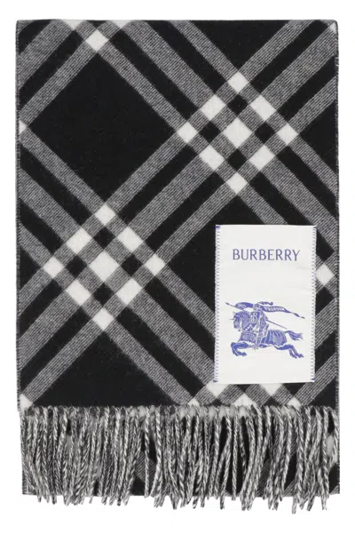 Burberry Checkered Cashmere Scarf 168x30 Cm With Fringed Edges In Black