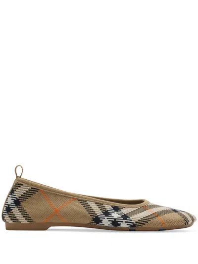 Burberry Check Knit Baby Ballerinas In Beige