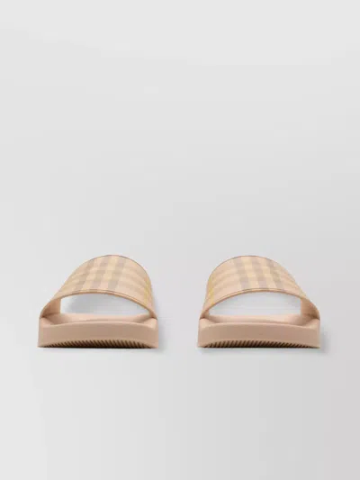 Burberry Checkered Pattern Flat Sole Slide Sandals In Beige