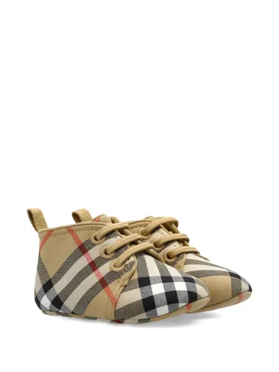 Burberry Babies' Check-pattern Crib Shoes In Neutral
