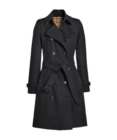 Burberry Chelsea Heritage Trench Coat In Black
