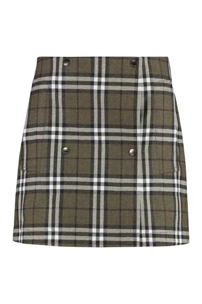 Burberry Chic Wool Mini Skirt With Side Pockets In Green