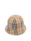 Burberry Cappello Bucket A Quadri In Beige