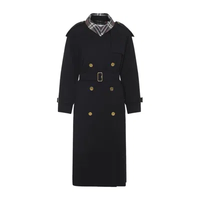 Burberry Kensington Heritage Trench Coat In Black