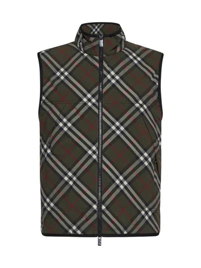 Burberry Checked Zip In Loch Ip Check