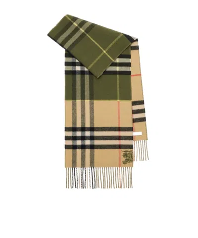 Burberry Contrast Check Cashmere Scarf In Green