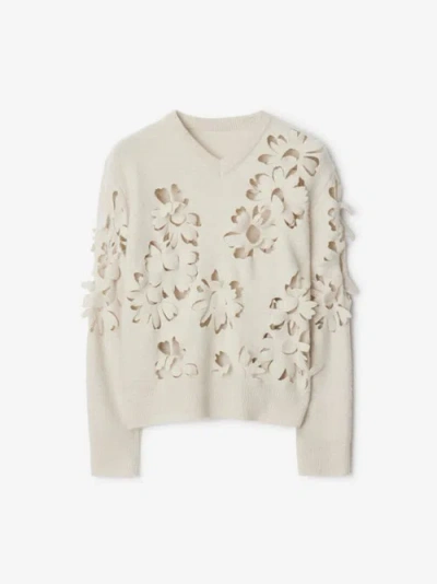 Burberry Daisy Cutout Wool Sweater In Nutmeg