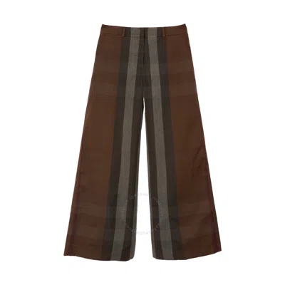 Burberry 格纹阔腿帆布裤装 In Brown