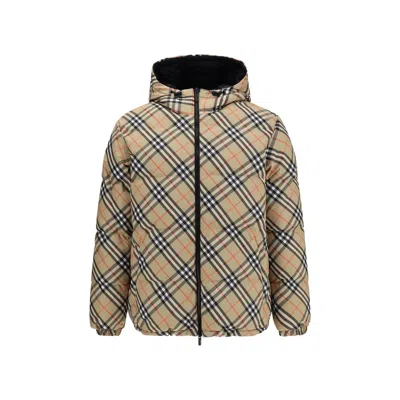 BURBERRY DETACHABLE SLEEVE PUFFER JACKET