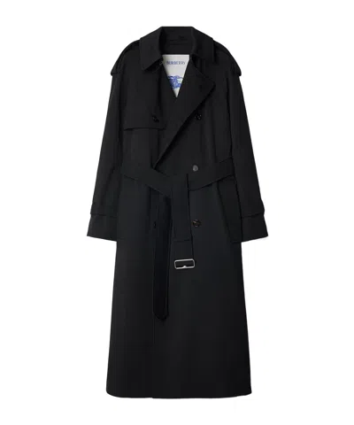 Burberry Double Breasted Belted Trench Coat In Black