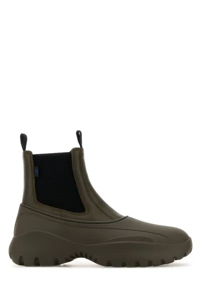 Burberry Dove Grey Leather And Rubber Chelsea Scoot Ankle Boots In Loch