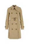 Burberry Women Beige Gabardine Heritage Chelsea Trench Coat In Beige